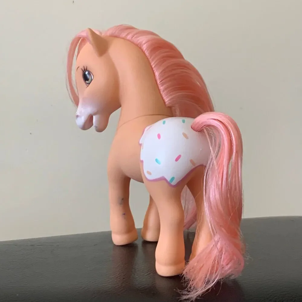 Playmates 2007 Strawberry Shortcake SUGAR SWEET PONIES Apricot’s Pony